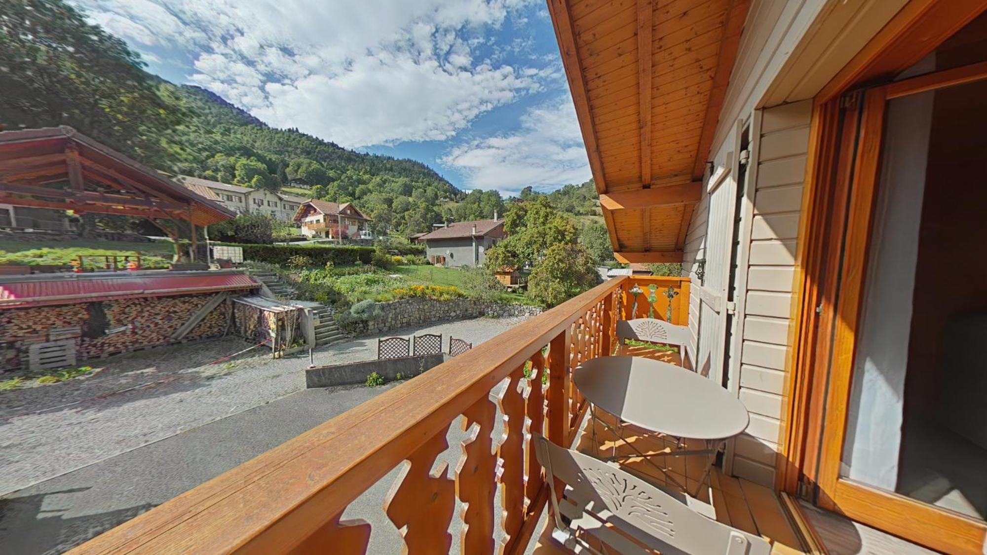T2 Tout Confort Avec Balcon Au Calme Entre Lac Et Montagne Brizon Exterior foto